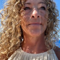 Donna Brown, bluesky