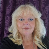 Claire Thomas