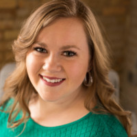 Laura deRosier-Moran