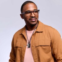 Earl Shelton