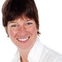 Julia Carling