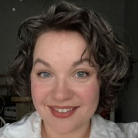 Laura Sloman, Am, Lsw
