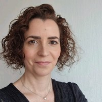 Eva Raue