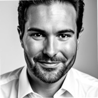Simon Roth