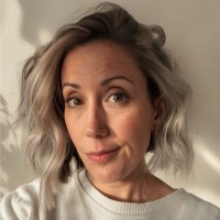 Louise King