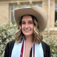 Kaleigh Larue, Ei