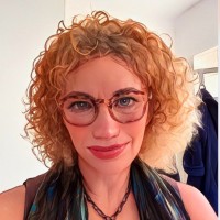 Joyce Kasman Valenza