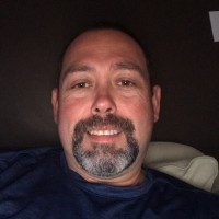 Robert Aiello