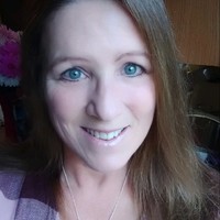 Dee Simons