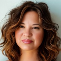 Julie Angulo