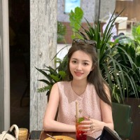Mia Chen