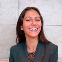 Jeniffer Chaplin, Mba