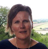 Anita De Vries