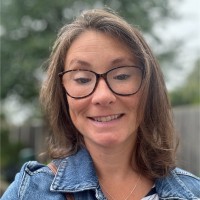 Bernadette White Ma Cantab Pgce Ma Fcct