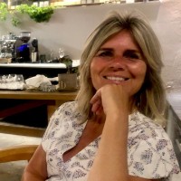 Esther Snelders