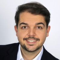 Dr. Janik Schönmeier-Kromer