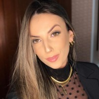 Amanda Caroline Schmitt