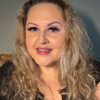Xenia Kyriazopoulos Robles