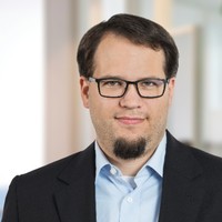 Dr. Stephan Zelle