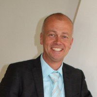 Helge Østbye