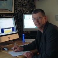 Mark R Leach