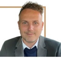 Björn Karregat