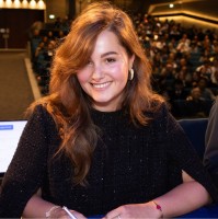 Roos van der Laan