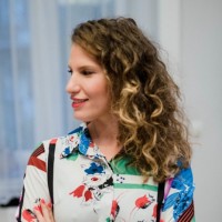 Eszter Barna