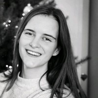 Elena Inzé