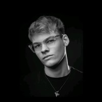 Kyle D Lockwood