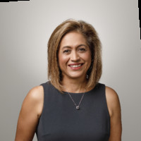 Gloria Bastian