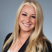 Amy Crowson, Mba