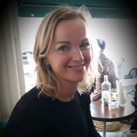 Kerstin De Vries