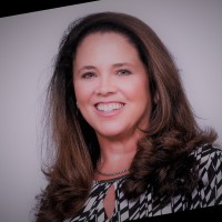 Donna Holmes