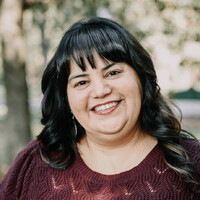 Dora Salazar