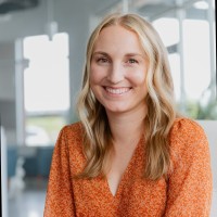 Laura Dan, Ndtr