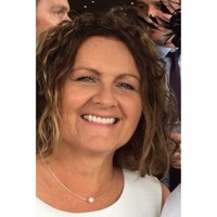 Julie Delooze