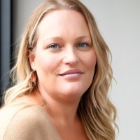 Naomi Mcgee