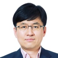 Shiuk Lee