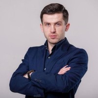 Роман Гора