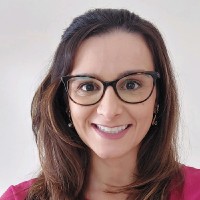 Cristiane V.