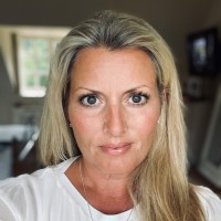 Holly Farr