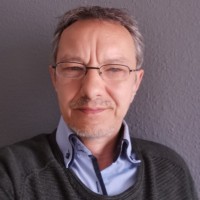 Tomasz Stach