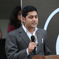 Dr. Umar Habib