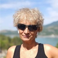 Evelyne Thomas