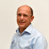 Giles Verity