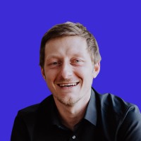 Joan HinterauerJoan Hinterauer is an Influencer