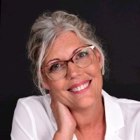 Yvonne Van Dulken