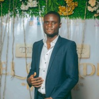 Efosa Osemwegie