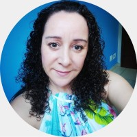 Claudia Oliveira Siqueira